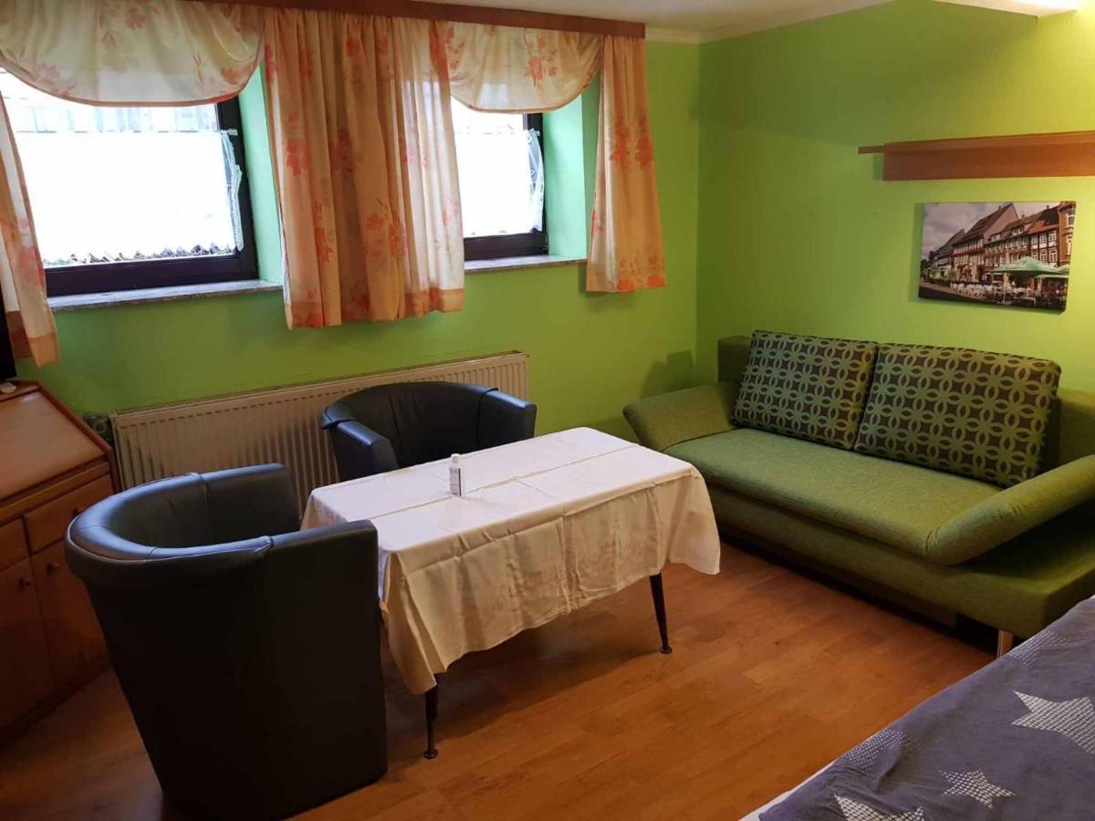 Jestel Apartment *